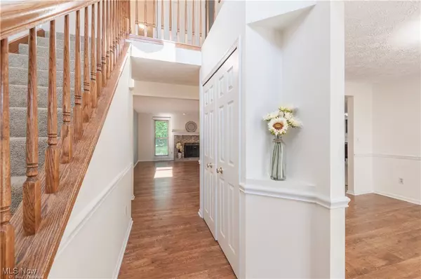 Twinsburg, OH 44087,9949 Parkland DR