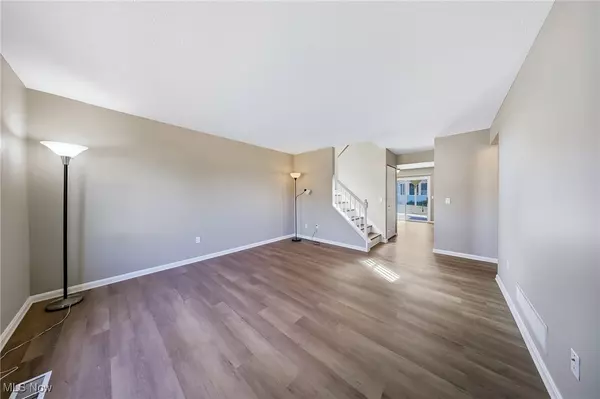 Northfield, OH 44067,628 Windsor LN