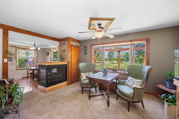 Hinckley, OH 44233,696 Lyonswood DR
