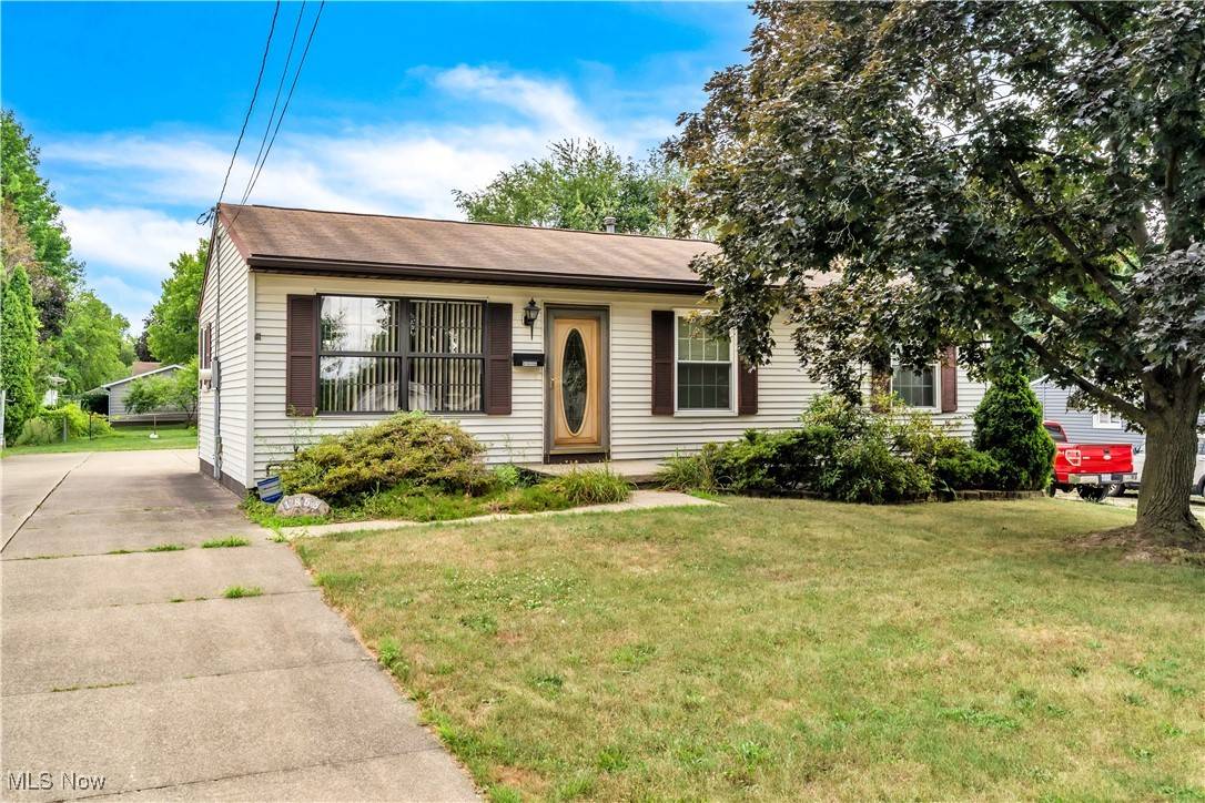 1858 Cramer AVE, Akron, OH 44312