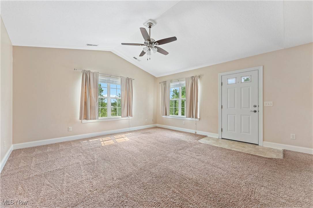 Hartville, OH 44632,217 Woodbury Glen ST