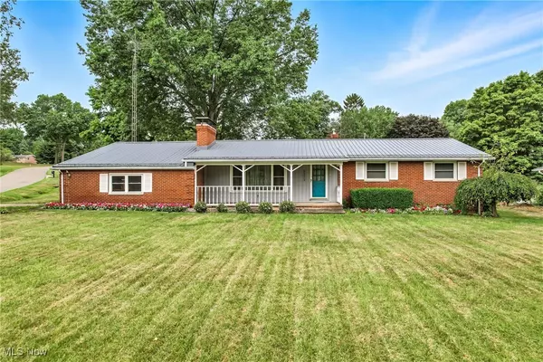 3273 Dellwood AVE NW, Canton, OH 44708