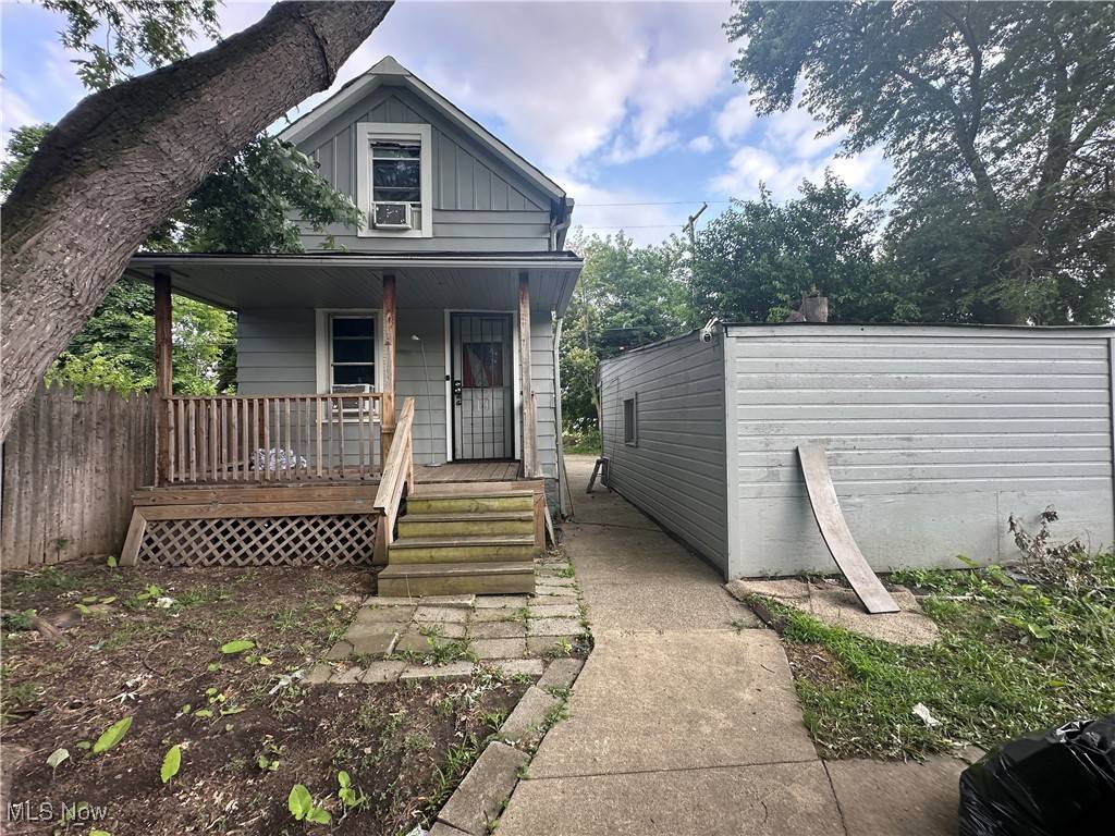 7507 Elton AVE, Cleveland, OH 44102