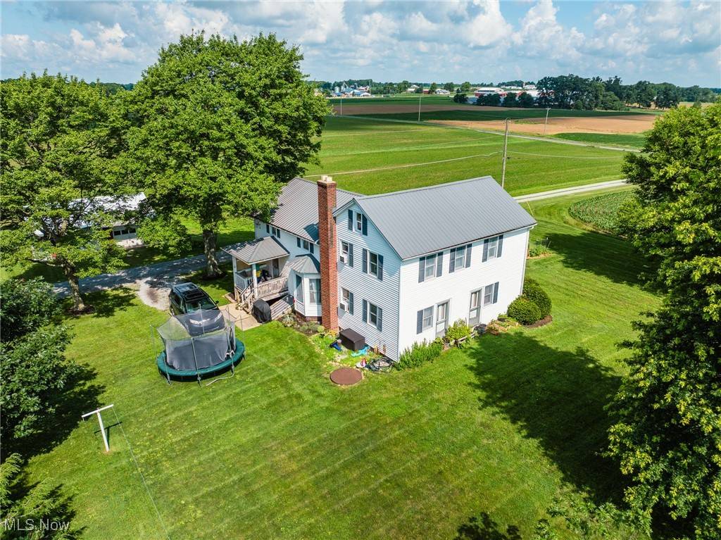 Dalton, OH 44618,13617 Nussbaum RD