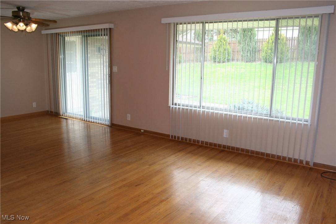 Seven Hills, OH 44131,300 Calvin DR #300 & 304