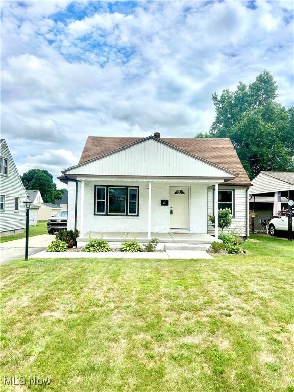 570 Idora LN, Struthers, OH 44471