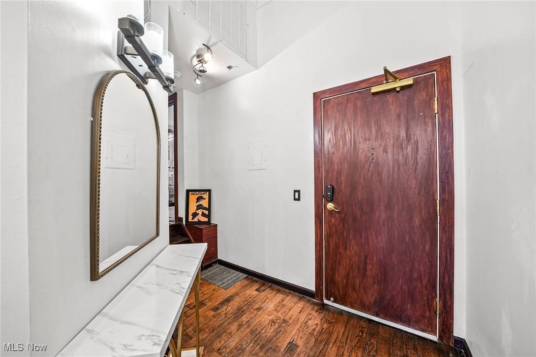 Cleveland, OH 44113,408 W Saint Clair AVE #605