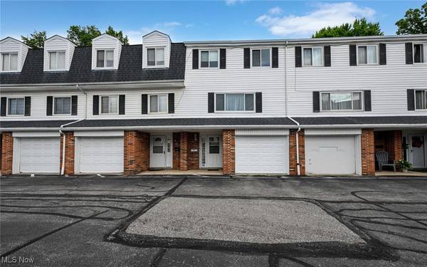 2005 Presidential Pkwy #81,  Twinsburg,  OH 44087