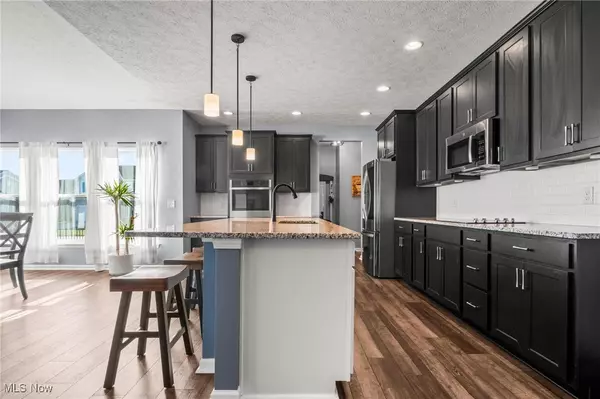 North Ridgeville, OH 44039,37174 Amber WAY