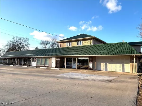 514 E Park AVE, Columbiana, OH 44408