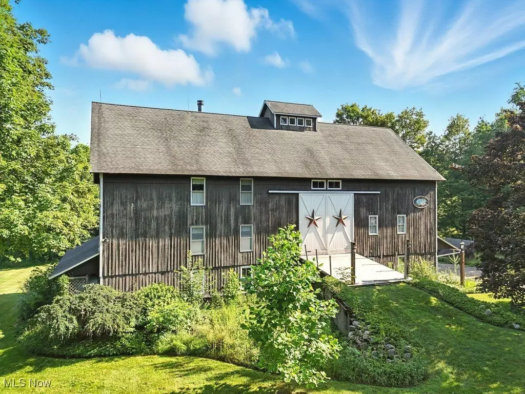 Novelty, OH 44072,10120 Music