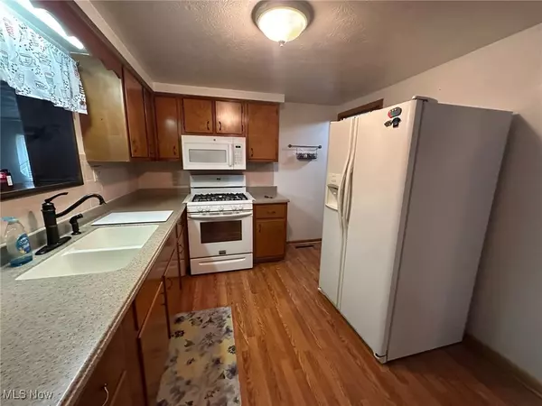 Parkersburg, WV 26105,53 Central DR