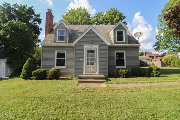 204 S Cadillac DR, Youngstown, OH 44512