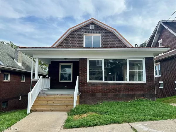 121 Pikeview ST, Weirton, WV 26062