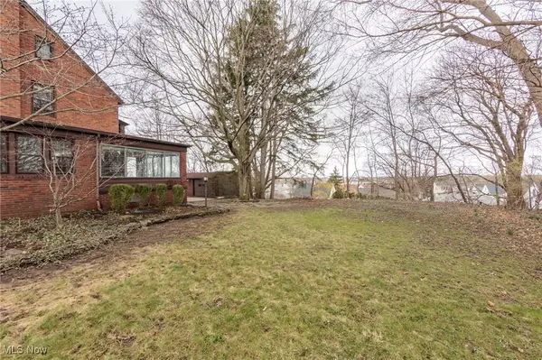 Wickliffe, OH 44092,29213 Ridge RD