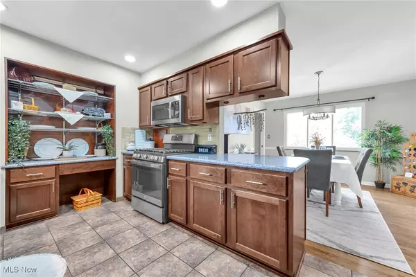 Columbus, OH 43220,1112 Kennington AVE