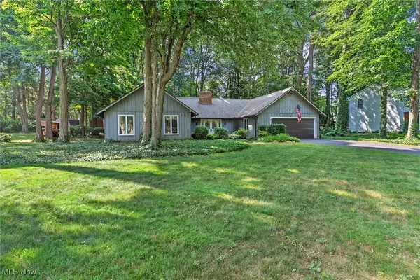 10243 Cherry Hill DR, Painesville, OH 44077