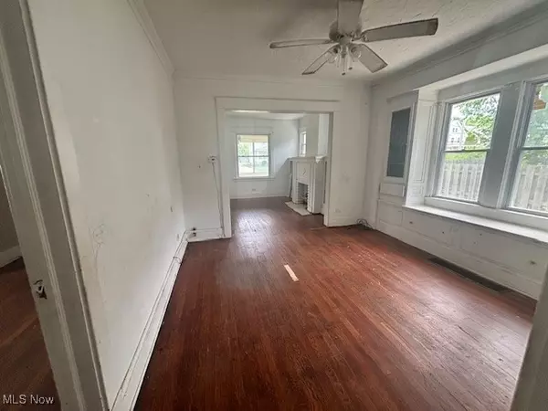 Cleveland, OH 44120,3320 E 135th ST