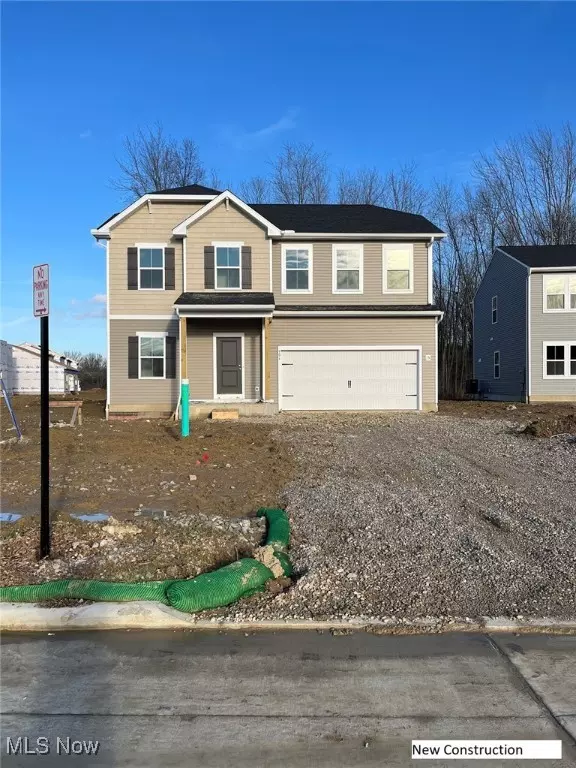 819 Meadow Lake DR, Elyria, OH 44035