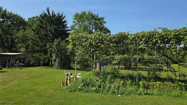 Olmsted Twp, OH 44138,27460 Sprague RD