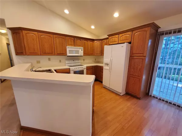 Wadsworth, OH 44281,310 Waverly AVE