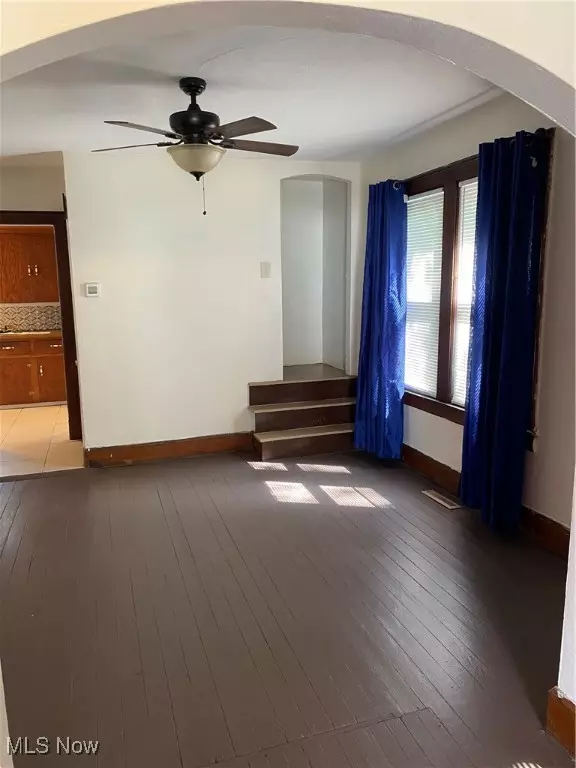 Belpre, OH 45714,1310 Roselawn Ave AVE