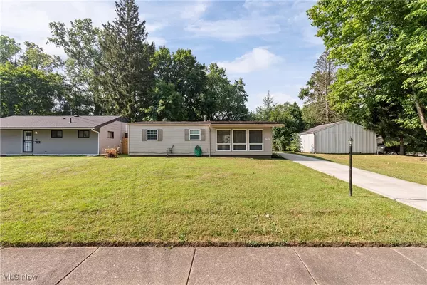 1784 Delia AVE, Akron, OH 44320