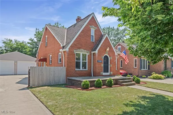 17109 Sedalia AVE, Cleveland, OH 44135