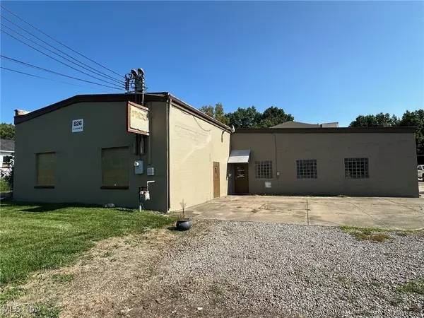 Ravenna, OH 44266,826 Cleveland RD