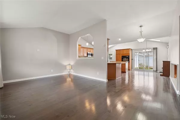 North Olmsted, OH 44070,24875 Fawn DR