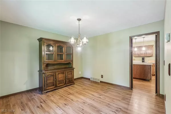 Mentor, OH 44060,8548 Cornwall CT