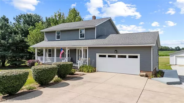 6416 Fernlane CIR NE, Hartville, OH 44632