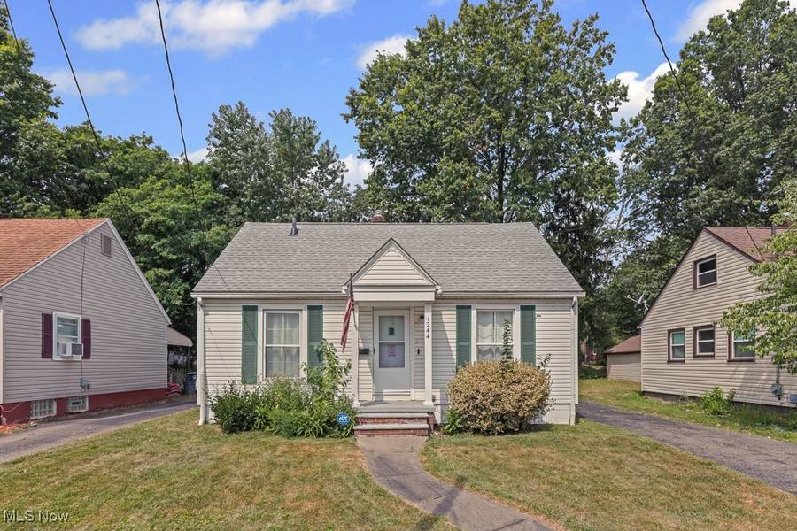 1244 Hammel ST, Akron, OH 44306
