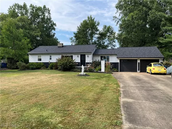 3205 Shellhart RD, Norton, OH 44203