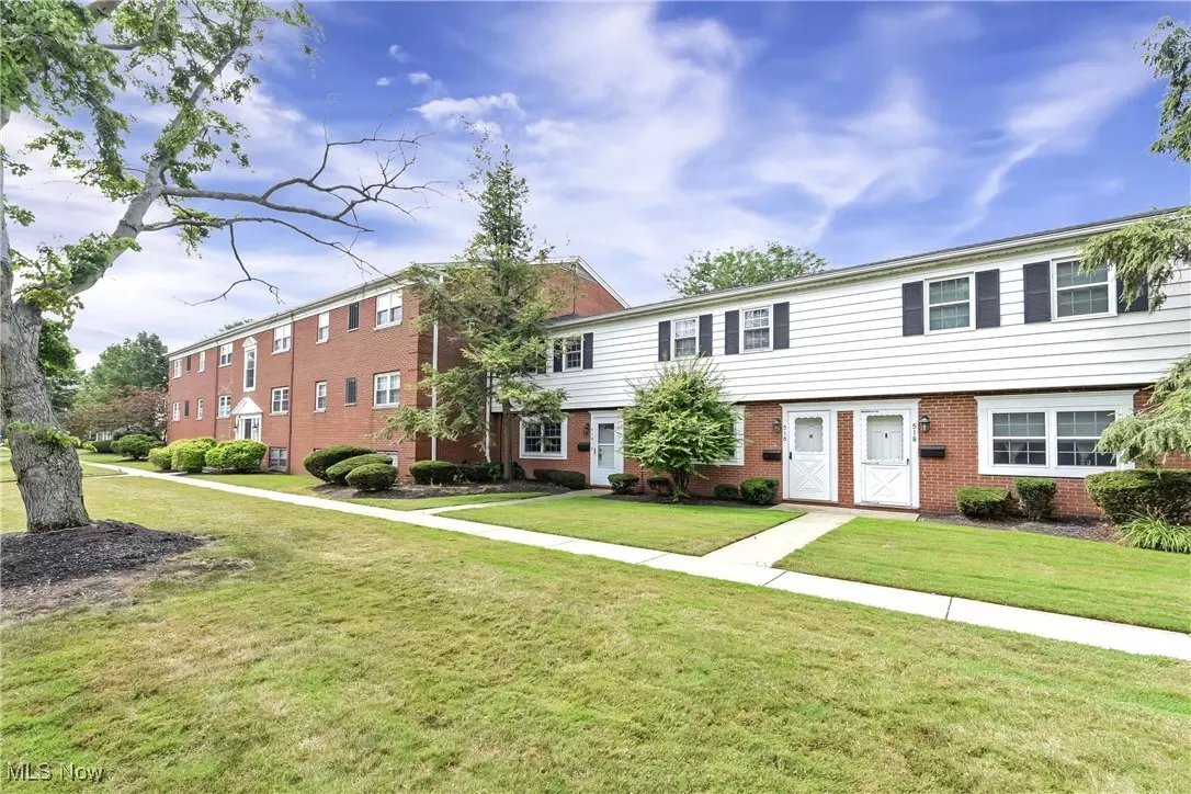 North Olmsted, OH 44070,3944 Brendan LN #G514