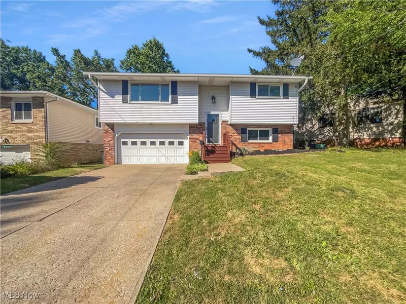 2406 Park DR, Cleveland, OH 44134