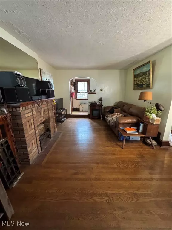 Ellet, OH 44312,151 Hawk AVE