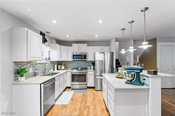 New Franklin, OH 44216,6407 Southview DR
