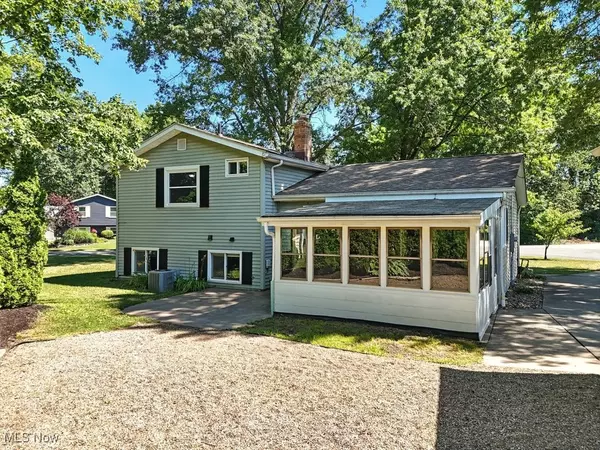 Rootstown, OH 44272,4312 Nina ST