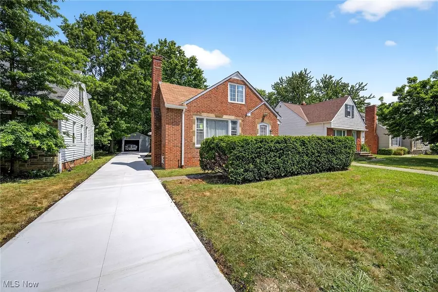 4197 Okalona RD, South Euclid, OH 44121