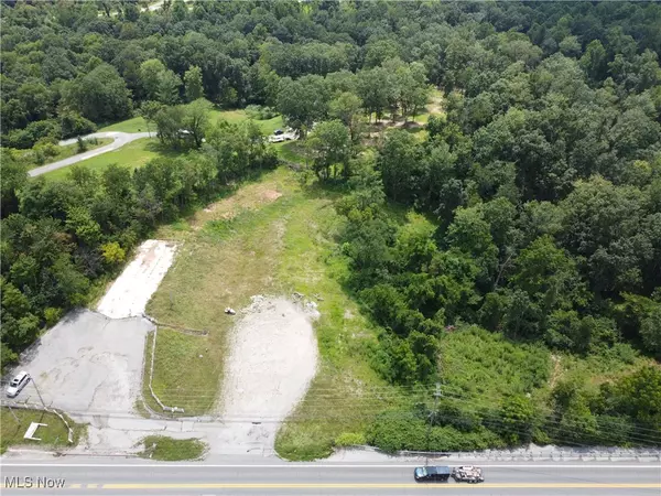 Parkersburg, WV 26104,5854 Emerson Avenue