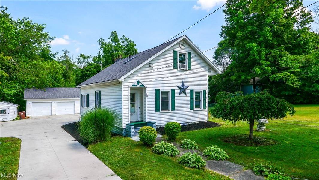 10606 South ST, Garrettsville, OH 44231