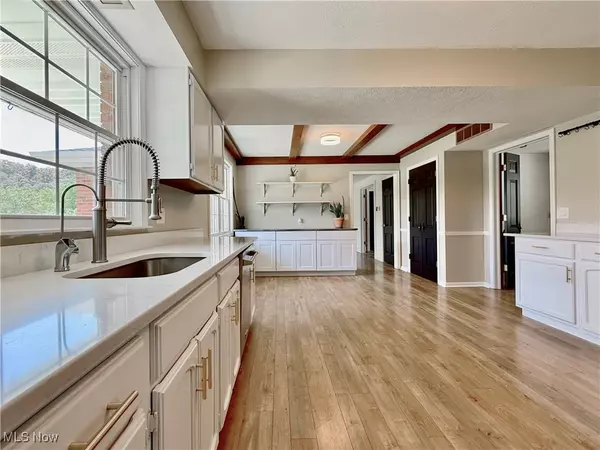 Belpre, OH 45714,1396 State Route 339