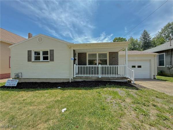 2577 E Midlothian BLVD, Struthers, OH 44471
