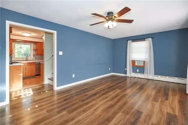 Strongsville, OH 44136,14269 Niagara DR