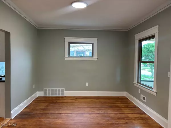 Cleveland, OH 44120,2931 E 126th ST
