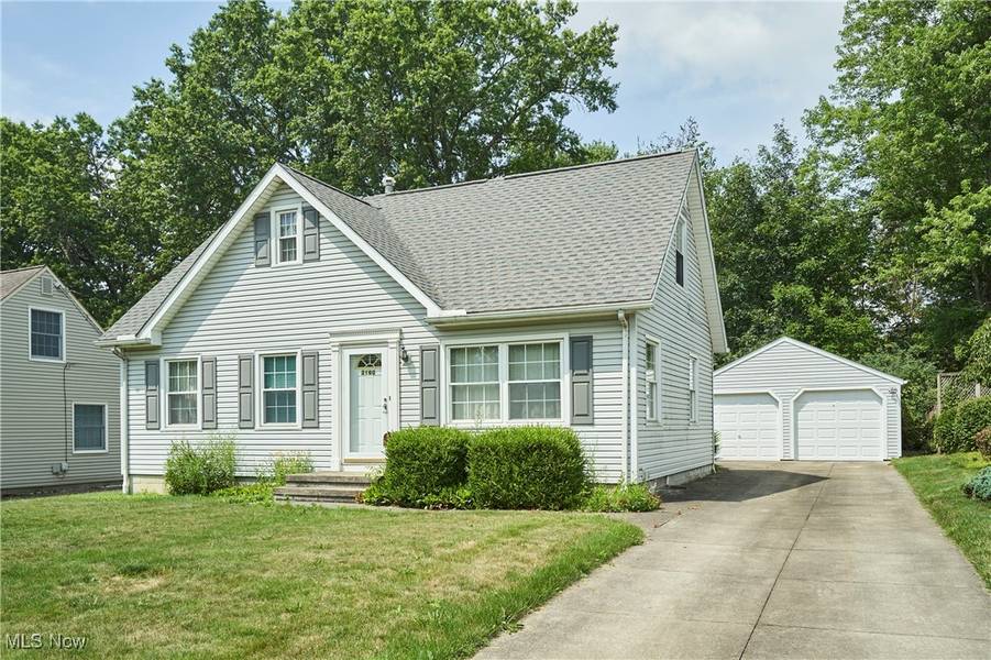 3160 9th ST, Cuyahoga Falls, OH 44221