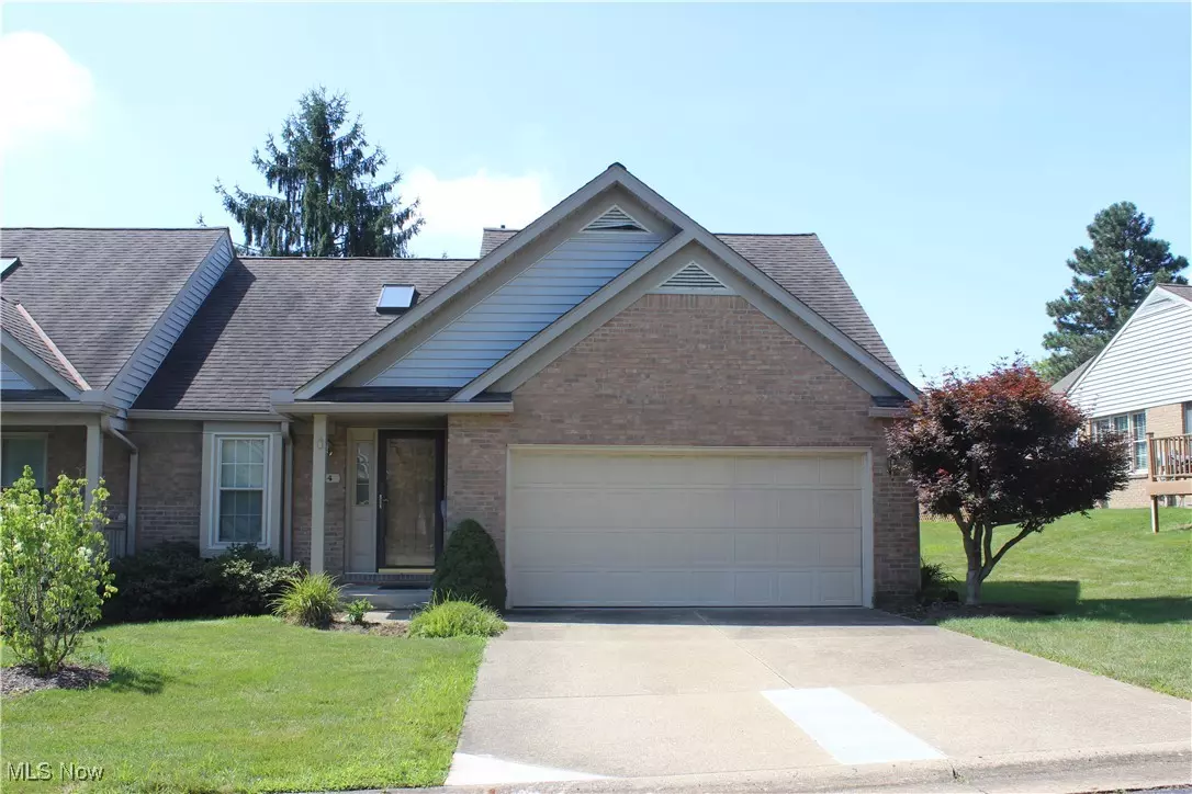 Canton, OH 44721,114 Ledbury CIR NE