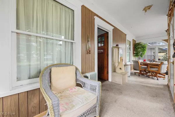 Louisville, OH 44641,204 E Broad ST