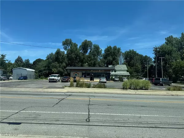 Cleveland, OH 44102,4700 Clark AVE